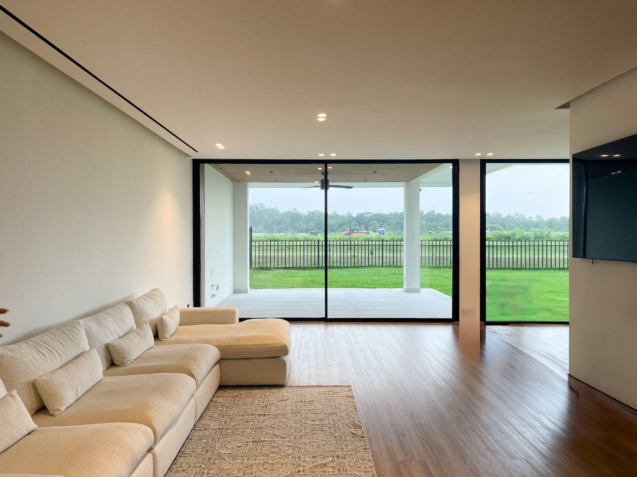 4f5a179c-3cf2-4098-8a2b-53a1eb61907d