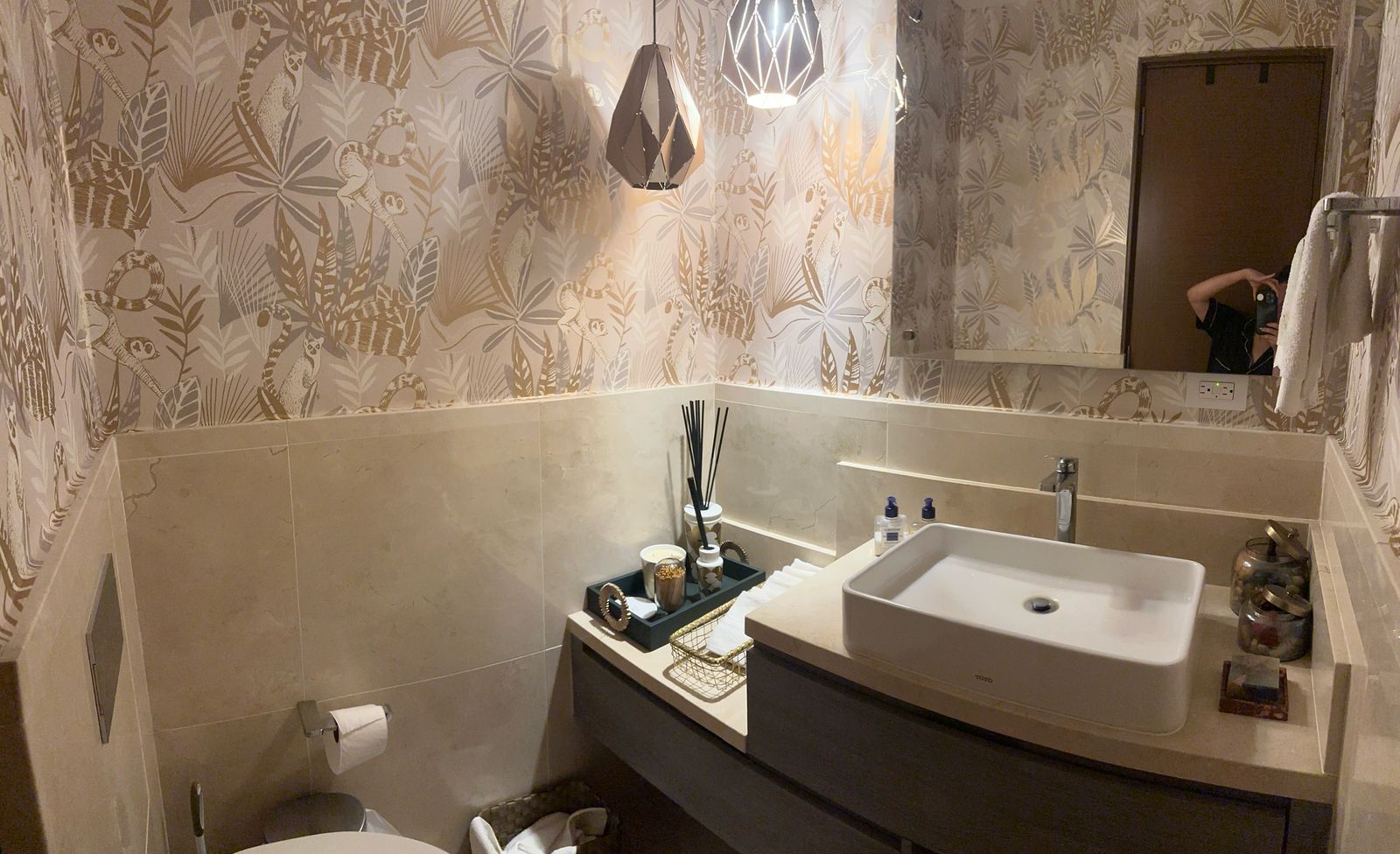 696b3161-a095-4a3d-a879-7b811dbb2a59