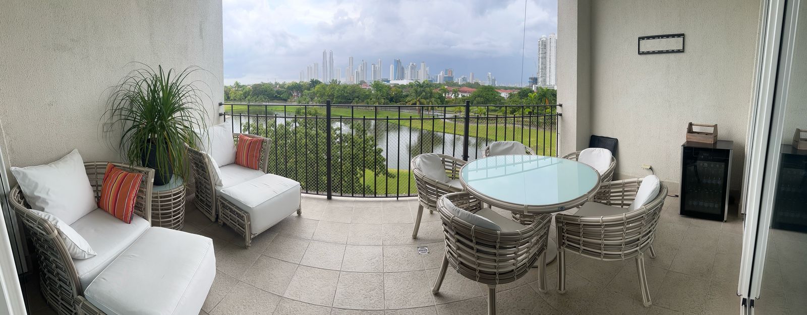 7b71c8e9-a272-4917-99a1-d86bc00c0f2e