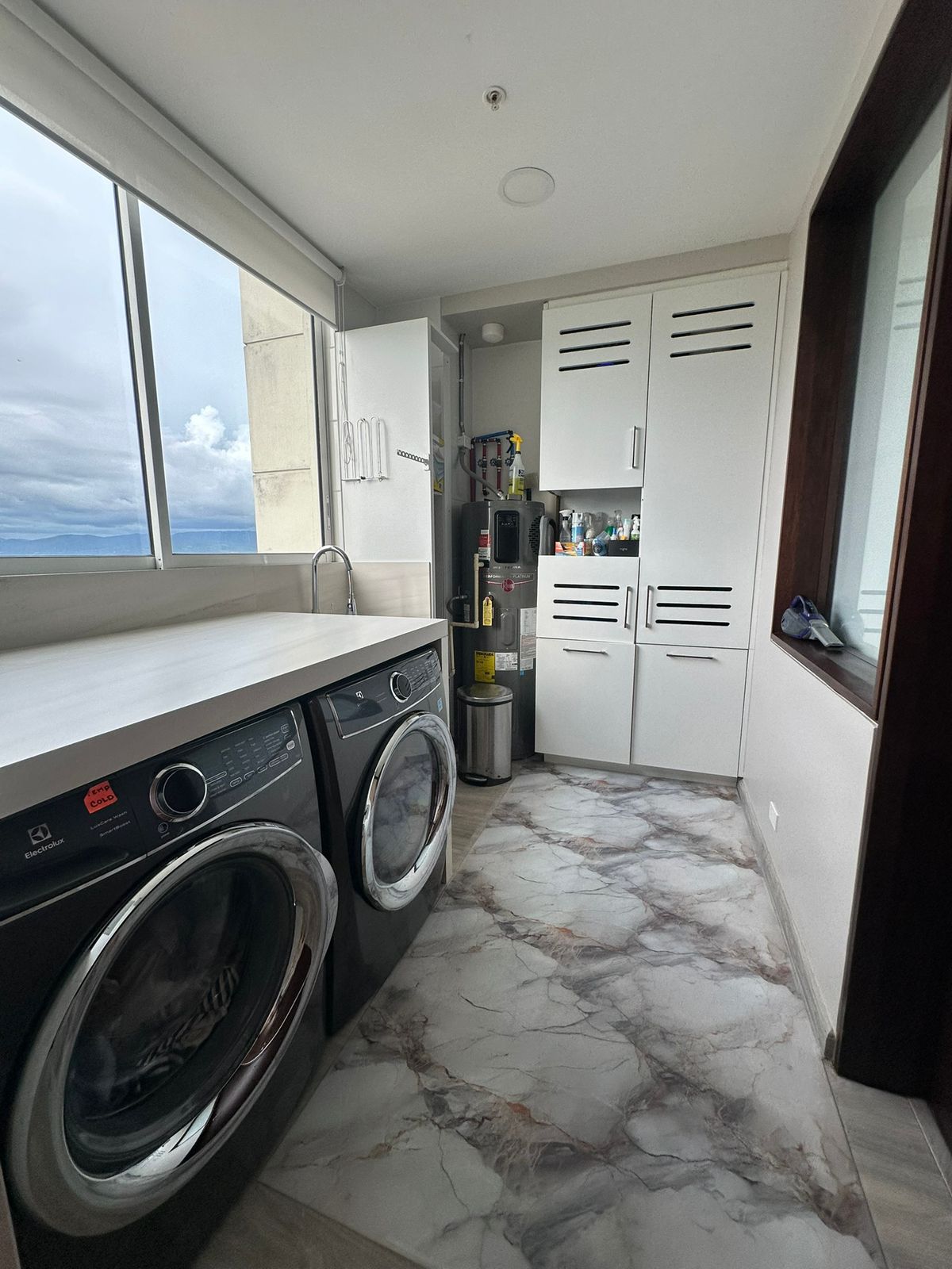 a2583d77-3ea5-43e3-990a-9b434fb20d07